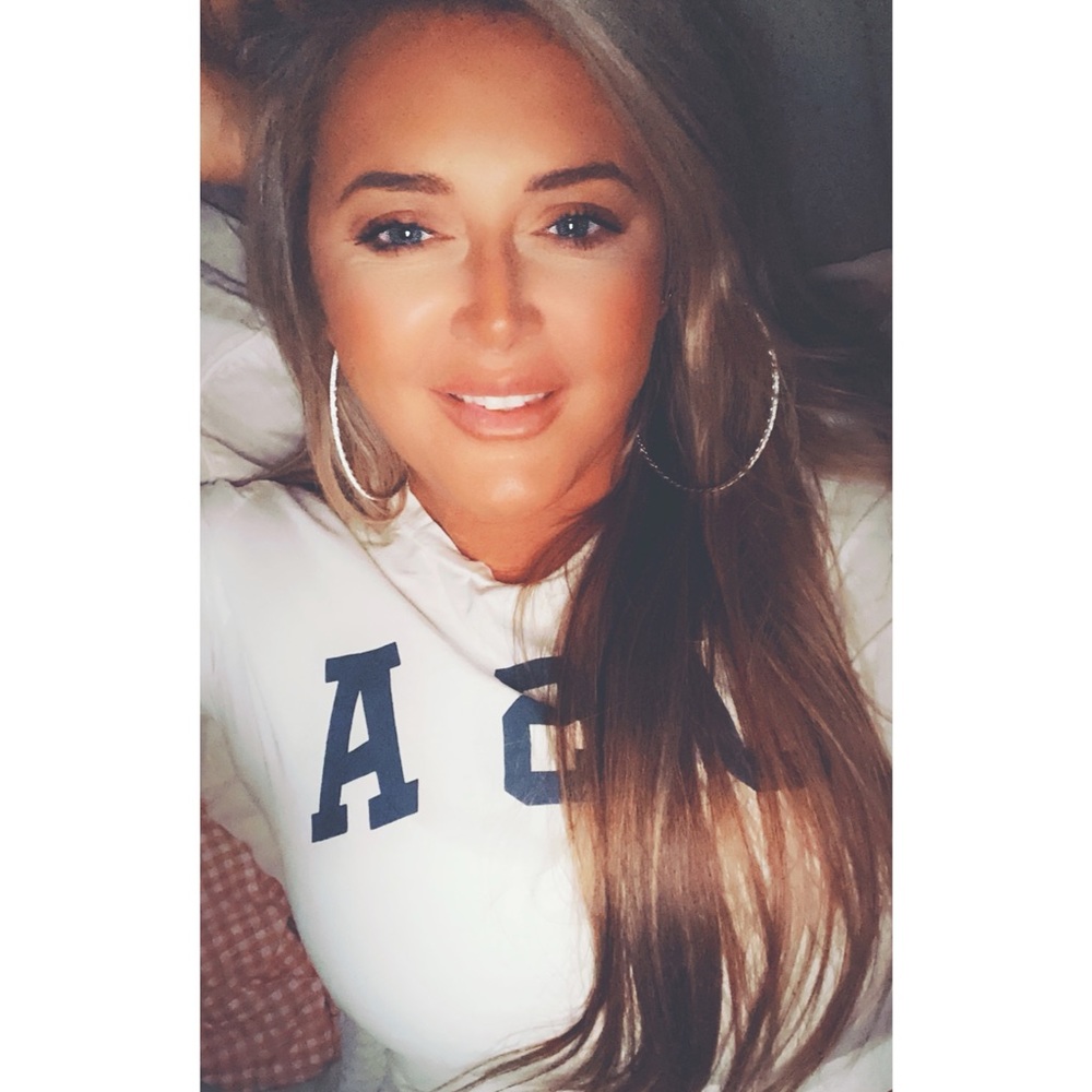 Meet your Posher, Alicia